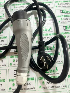 Dây cáp sạc xe điện