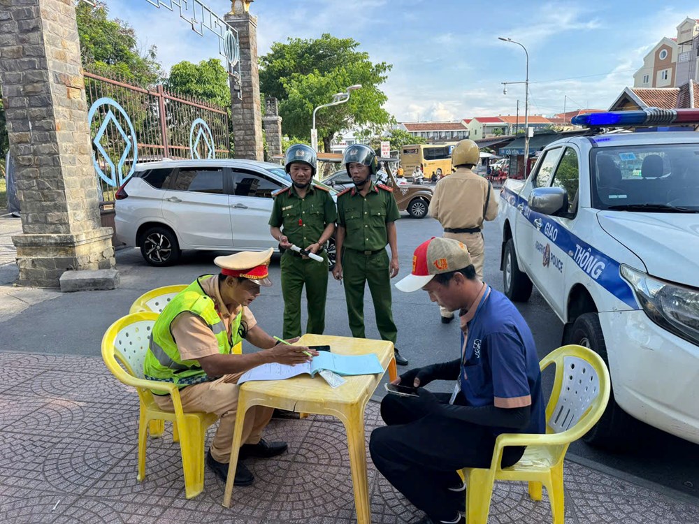 Chấn chỉnh xe điện du lịch ở phố cổ Hội An, giữ gìn hình ảnh đô thị